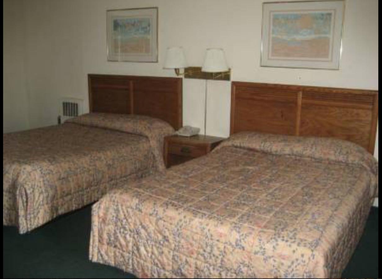 רנטהם Arbor Inn Motor Lodge מראה חיצוני תמונה